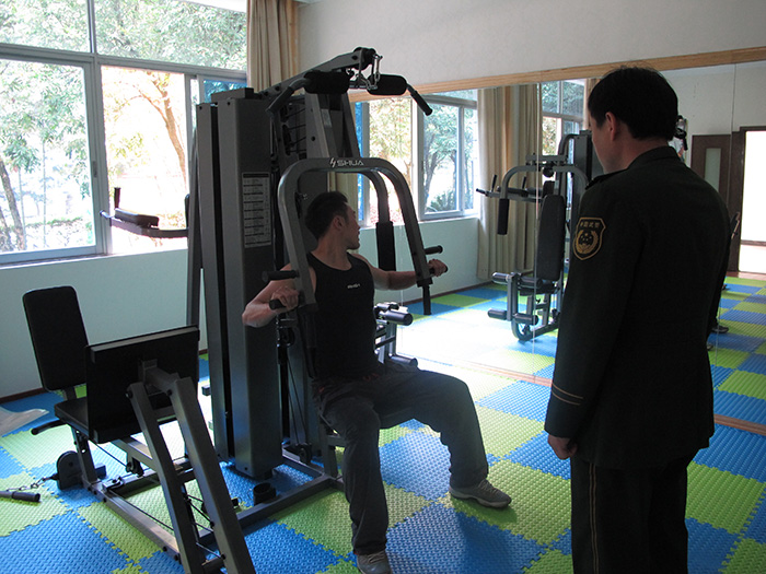 室内健身器材,单位健身器材,健身器材十大品牌-广西mk体育体育健身器材有限公司